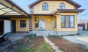 Дом 140м², 2-этажный, участок 6 сот.  