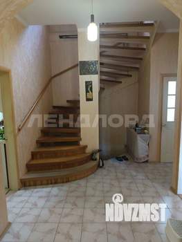 Дом 180м&sup2;, 2-этажный, участок 4 сот.  