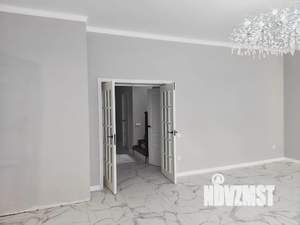 Дом 175м&sup2;, 2-этажный, участок 3 сот.  