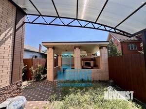 Дом 320м&sup2;, 2-этажный, участок 4 сот.  