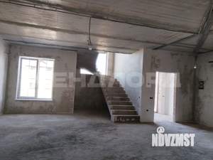 Дом 300м&sup2;, 2-этажный, участок 5 сот.  