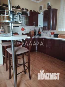 Дом 140м², 2-этажный, участок 3 сот.  