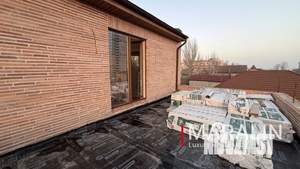 Дом 260м², 2-этажный, участок 3 сот.  