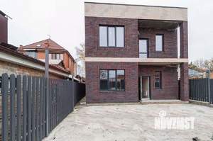 Дом 240м², 2-этажный, участок 4 сот.  