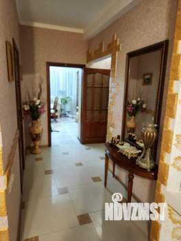 Дом 357м&sup2;, 2-этажный, участок 8 сот.  