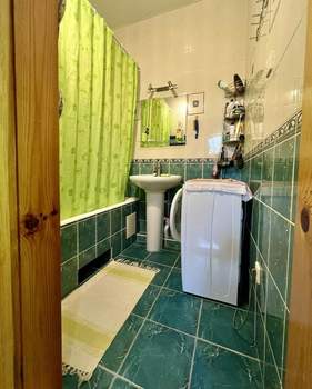 Дом 194м&sup2;, 3-этажный, участок 7 сот.  