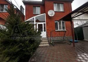 Дом 130м&sup2;, 2-этажный, участок 3 сот.  