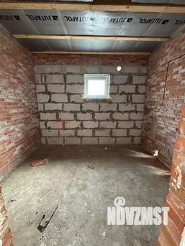 Дом 180м&sup2;, 2-этажный, участок 3 сот.  