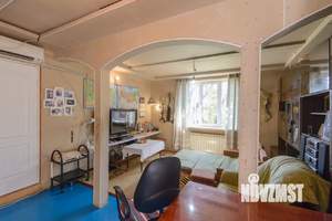 Дом 150м², 2-этажный, участок 9 сот.  