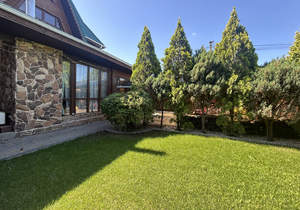 Дом 213м&sup2;, 3-этажный, участок 6 сот.  