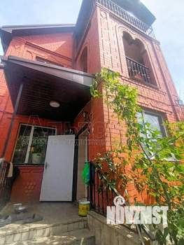 Дом 230м&sup2;, 3-этажный, участок 5 сот.  