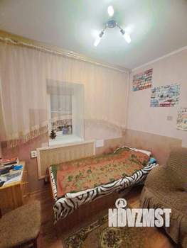 Дом 100м&sup2;, 2-этажный, участок 3 сот.  