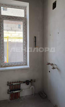 Дом 180м², 2-этажный, участок 5 сот.  