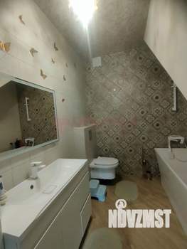 Дом 130м&sup2;, 2-этажный, участок 3 сот.  