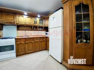 Дом 304м&sup2;, 2-этажный, участок 6 сот.  