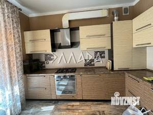 Дом 110м&sup2;, 2-этажный, участок 3 сот.  