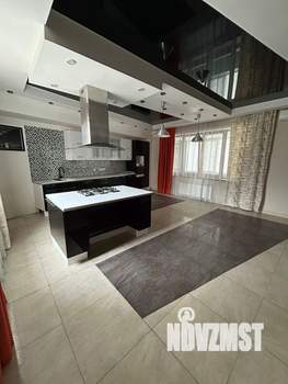 Таунхаус 263м², 2-этажный, участок 3 сот.  