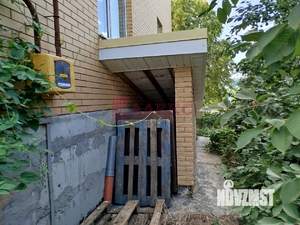 Дом 327м&sup2;, 3-этажный, участок 6 сот.  