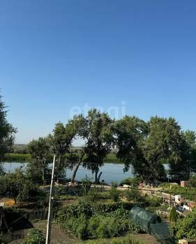 Дом 216м&sup2;, 3-этажный, участок 11 сот.  