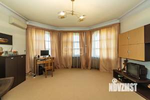 Дом 400м², 2-этажный, участок 6 сот.  