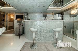 Дом 208м², 2-этажный, участок 6 сот.  