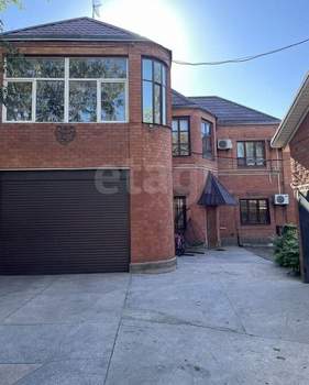 Дом 238м&sup2;, 2-этажный, участок 6 сот.  