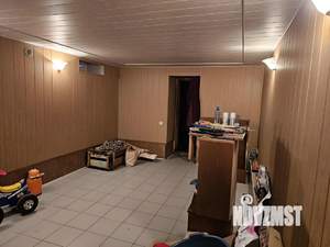 Дом 565м², 3-этажный, участок 242 сот.  