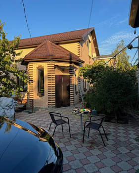 Дом 200м², 2-этажный, участок 6 сот.  