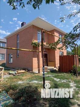 Дом 135м&sup2;, 2-этажный, участок 3 сот.  