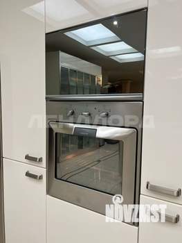 Дом 506м&sup2;, 3-этажный, участок 7 сот.  