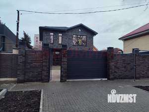 Дом 190м&sup2;, 2-этажный, участок 5 сот.  