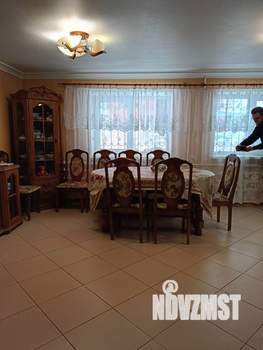 Дом 230м&sup2;, 2-этажный, участок 6 сот.  