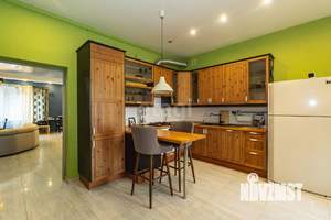 Таунхаус 160м², 2-этажный, участок 5 сот.  
