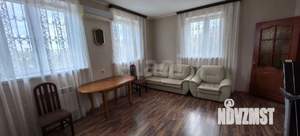 Дом 180м&sup2;, 2-этажный, участок 5 сот.  