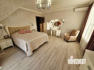 Дом 206м&sup2;, 2-этажный, участок 6 сот.  