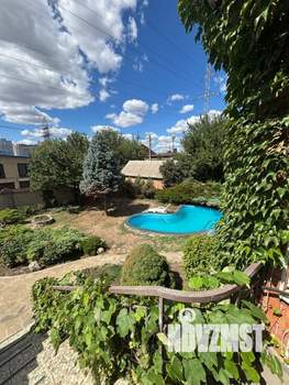 Дом 246м², 2-этажный, участок 6 сот.  