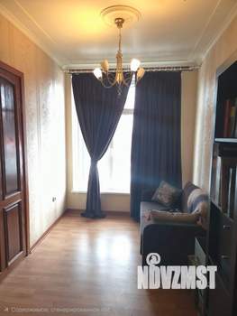 Дом 180м&sup2;, 2-этажный, участок 4 сот.  