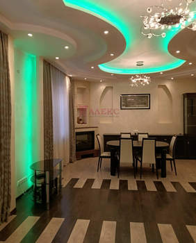 Дом 191м&sup2;, 3-этажный, участок 4 сот.  