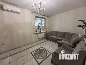 Дом 167м&sup2;, 2-этажный, участок 6 сот.  