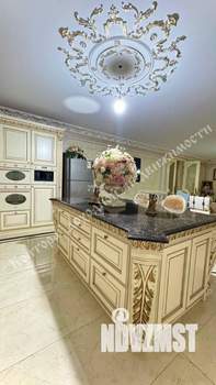 Дом 500м², 2-этажный, участок 7 сот.  