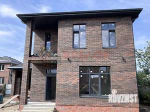 Дом 180м&sup2;, 2-этажный, участок 6 сот.  