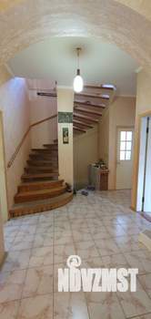 Дом 186м&sup2;, 2-этажный, участок 4 сот.  