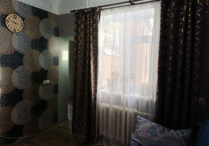 Дом 100м&sup2;, 2-этажный, участок 1 сот.  