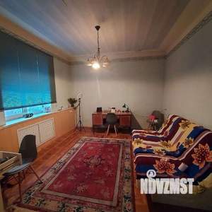 Дом 290м², 2-этажный, участок 3 сот.  