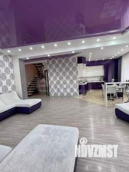 Дом 207м&sup2;, 2-этажный, участок 6 сот.  