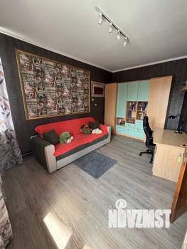 Дом 400м&sup2;, 3-этажный, участок 6 сот.  