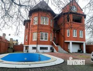 Дом 580м², 3-этажный, участок 6 сот.  