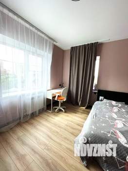 Дом 220м², 2-этажный, участок 6 сот.  