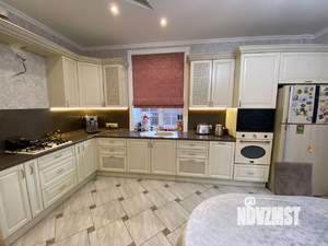 Дом 290м², 3-этажный, участок 5 сот.  