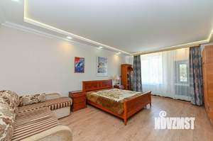 Дом 390м&sup2;, 3-этажный, участок 12 сот.  